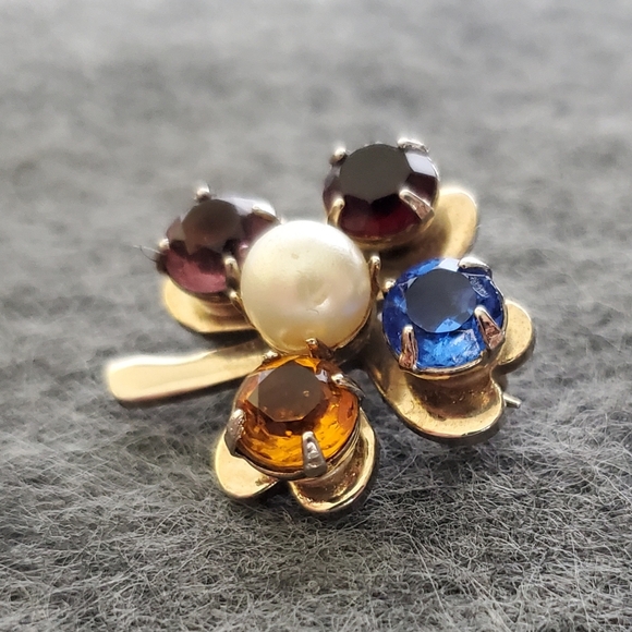 4 Leaf Clover Pin Rhinestines Goldtone Brooch - Picture 5 of 6